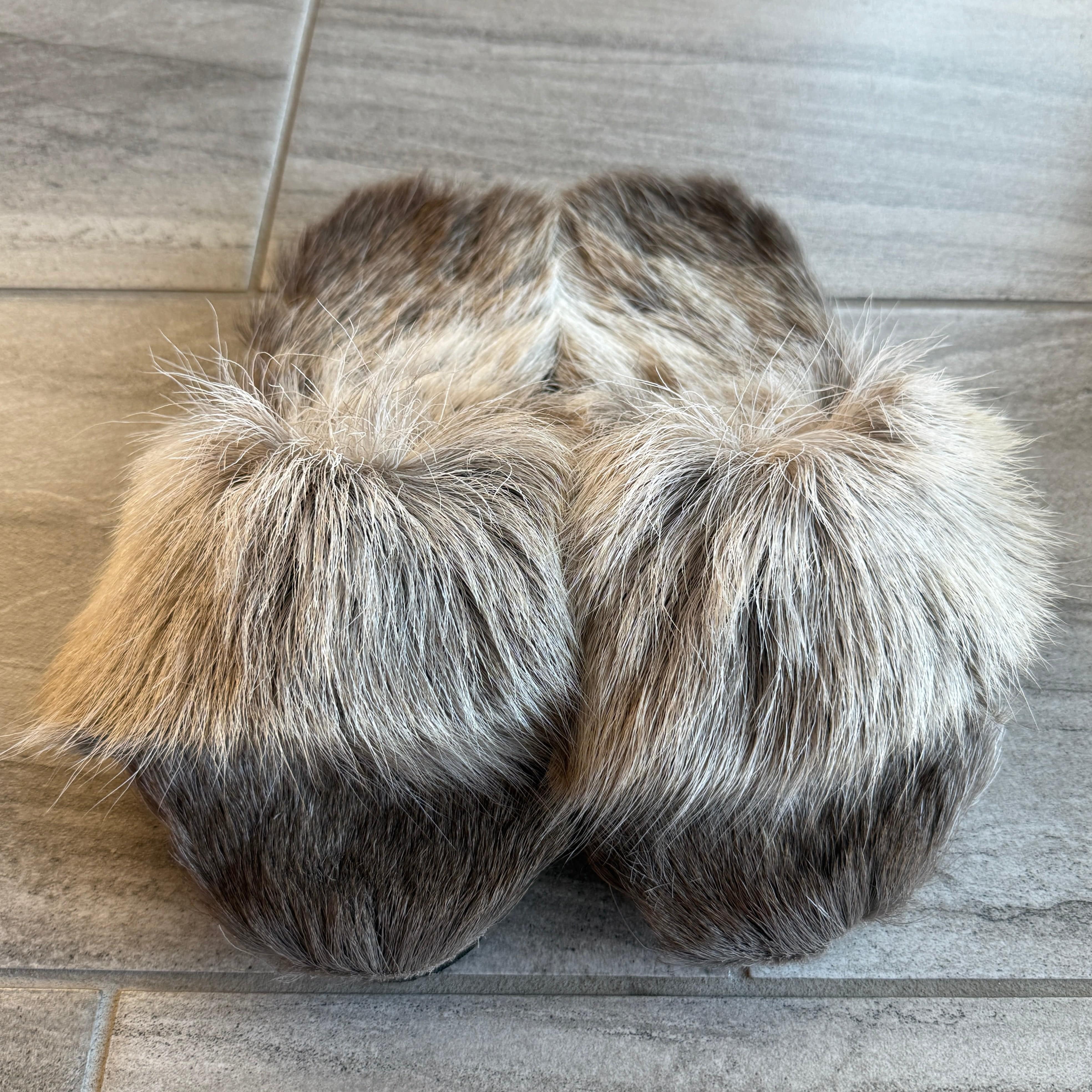 Toehold Reindeer slippers with plush red and brown design, featuring reindeer face and antlers, cozy for winter wear.